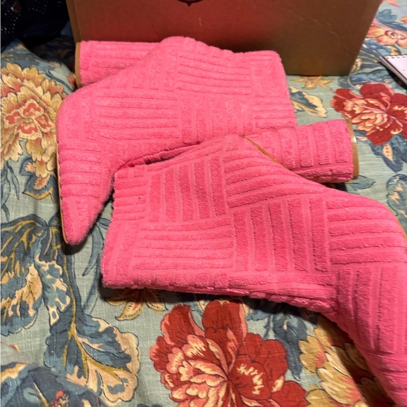 Cape ribbon 4” heels - Picture 2 of 8